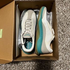 Size M 9, W 10.5 RAD Global CrossFit shoes